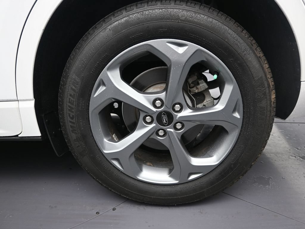 Used 2023 Ford Escape ST-Line w/ Tech Pack #1 FWD image 9