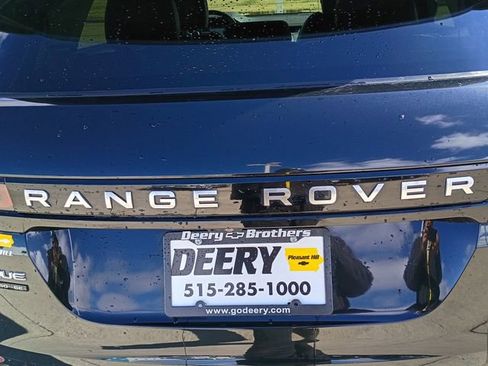 Used 2020 Land Rover Range Rover Evoque SE image 13