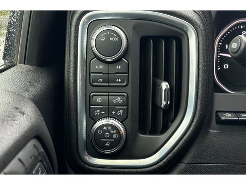 Used 2021 GMC Sierra 3500 Denali w/ Denali Ultimate Package image 29