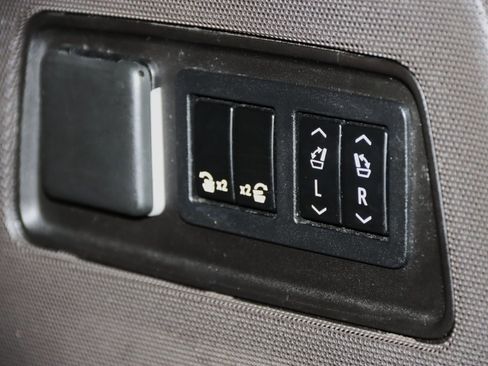 Used 2022 Cadillac Escalade Sport w/ Touring Package image 81