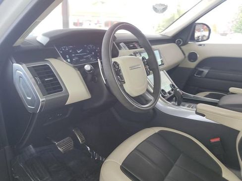 Used 2021 Land Rover Range Rover Sport HST image 10
