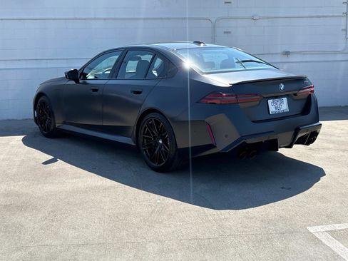 Used 2025 BMW M5 w/ Carbon Package image 10
