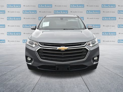 Used 2018 Chevrolet Traverse LT FWD image 2