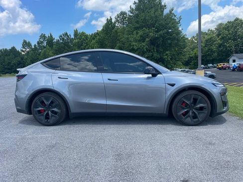 Used 2026 Tesla Model Y Performance AWD/4WD image 2