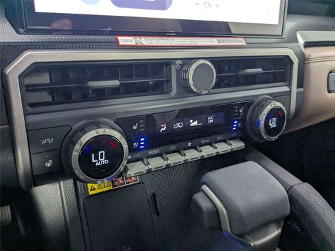 New 2026 Toyota 4Runner 4WD image 19