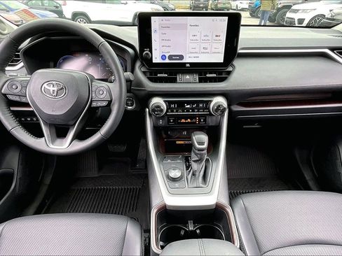 Used 2025 Toyota RAV4 Limited w/ Advanced Technology Package image 7