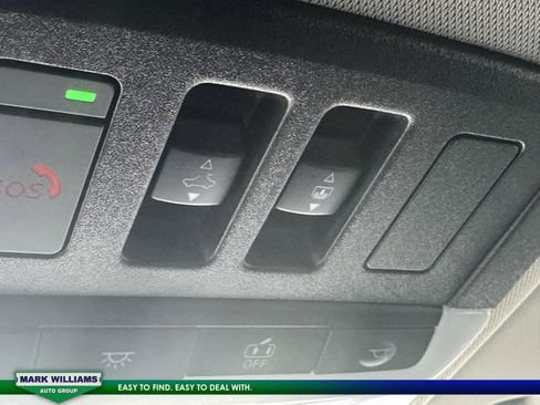 Used 2022 Nissan Rogue Platinum w/ Head-Up Display Package image 21