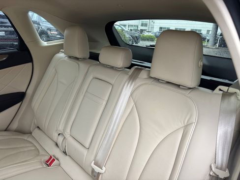 Used 2016 Lincoln MKC Select w/ Select Plus Package FWD image 25