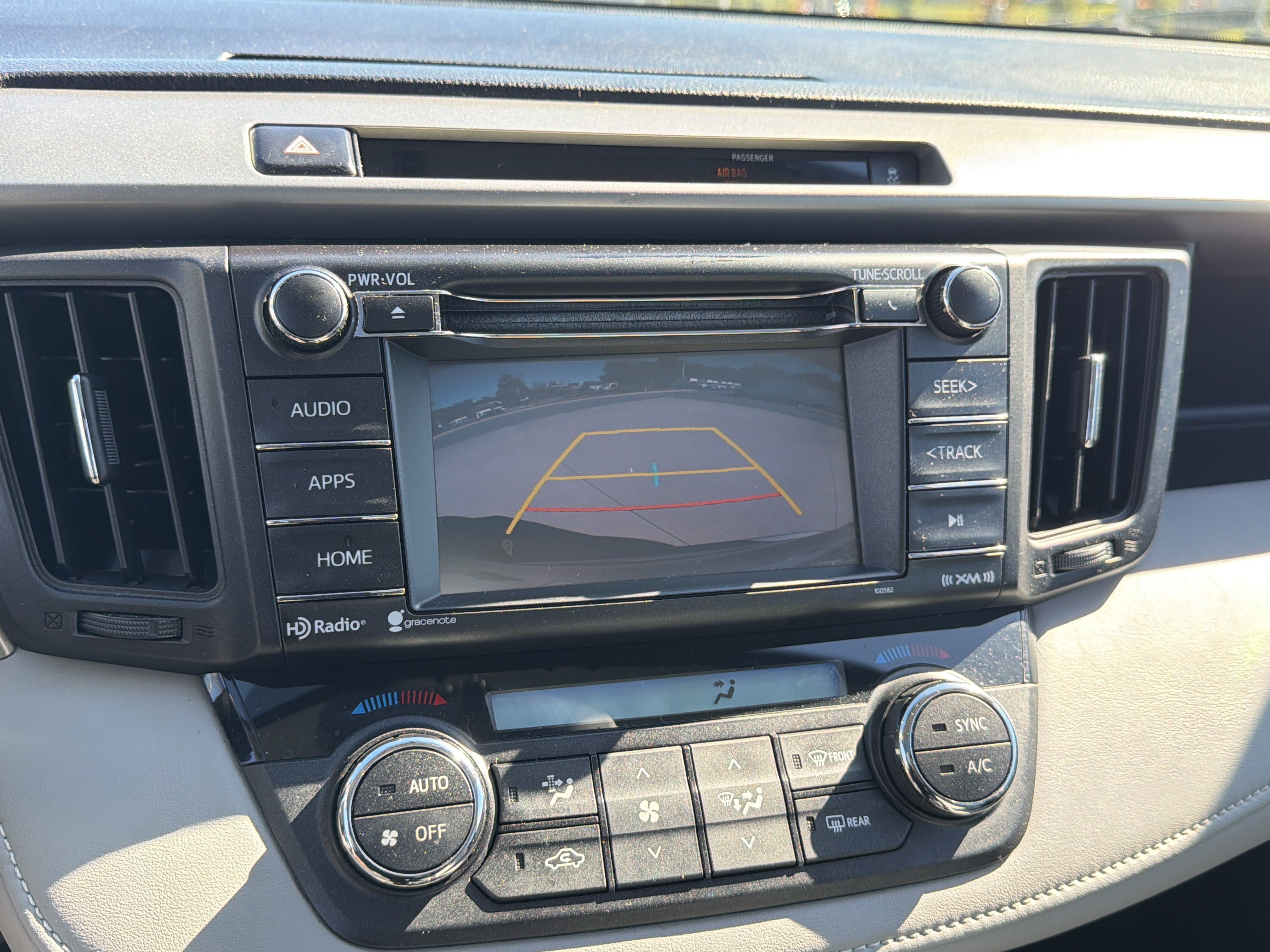 Used 2016 Toyota RAV4 XLE FWD image 24