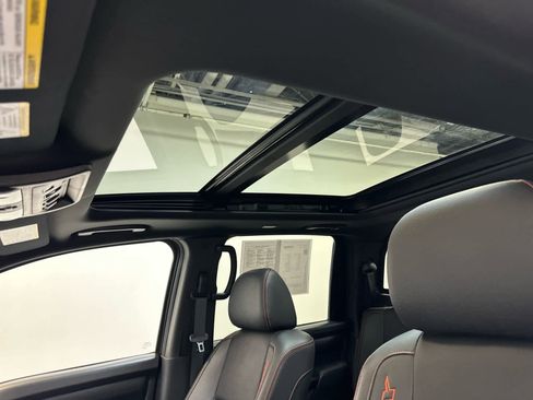 Certified 2024 Nissan Titan PRO-4X w/ Pro-4x Convenience Package image 5