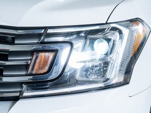 Used 2020 Ford Expedition Max Limited w/ Equipment Group 301A image 13