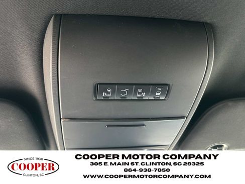 Used 2018 Dodge Grand Caravan GT FWD image 23