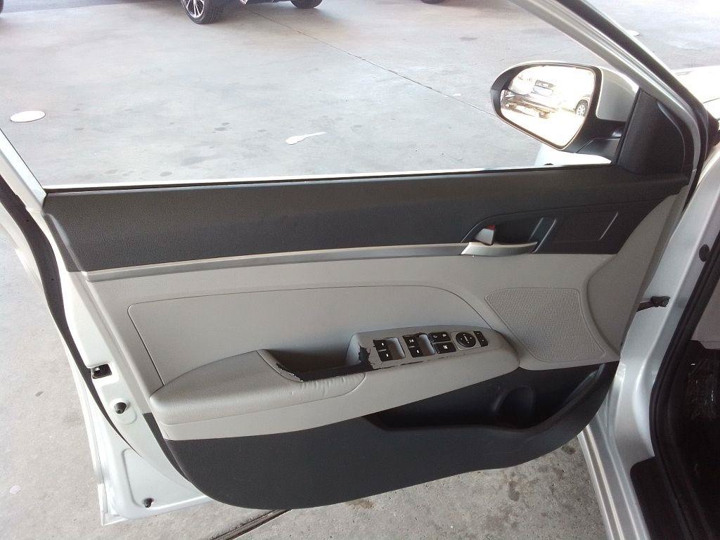 Used 2020 Hyundai Sonata SE FWD image 18