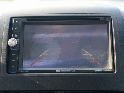 Used 2005 Toyota Sienna XLE image 44