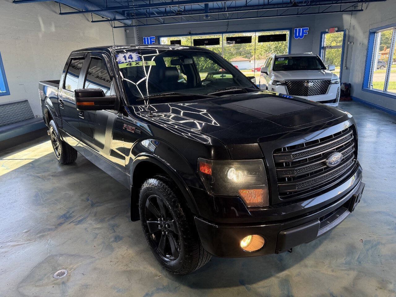 Used 2014 Ford F150 FX4 w/ Equipment Group 402A Luxury AWD/4WD image 9