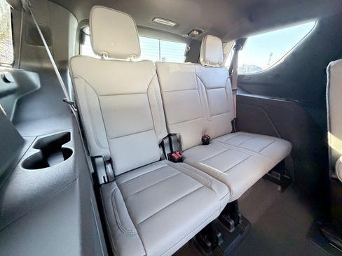 New 2026 GMC Yukon Elevation AWD/4WD image 18