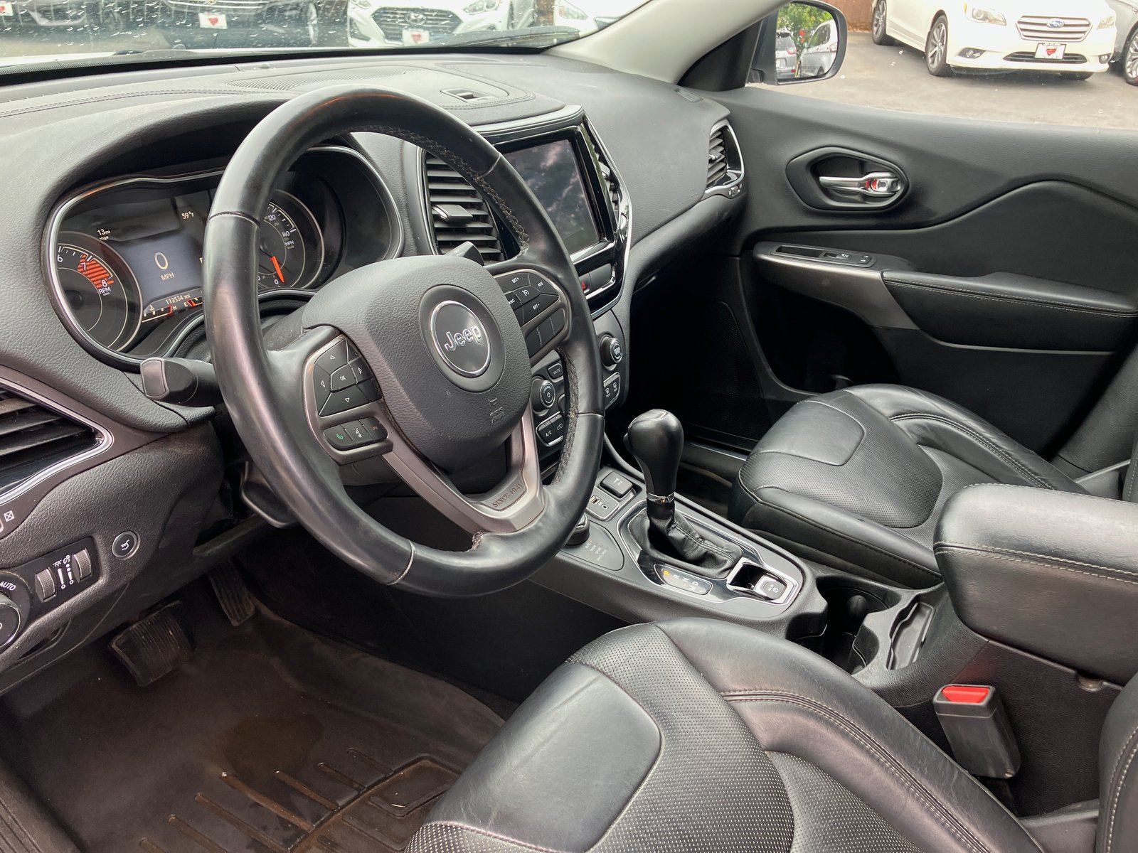 Used 2019 Jeep Cherokee Limited AWD/4WD image 10