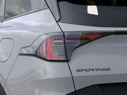 New 2026 Kia Sportage X-Line w/ X-Line Technology Package image 11