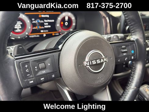 Used 2023 Nissan Pathfinder Platinum w/ Lighting Package (N92) AWD/4WD image 17