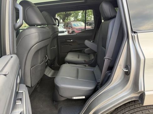 Used 2024 Lexus GX 550 w/ Cold Area Package image 30