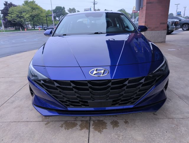 Used 2023 Hyundai Elantra SEL w/ Convenience Package FWD image 10