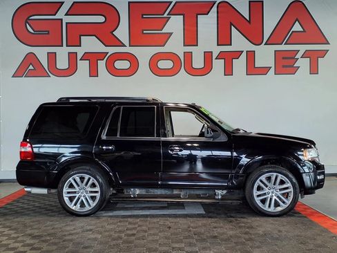 Used 2017 Ford Expedition Limited w/ Equipment Group 301A AWD/4WD image 1