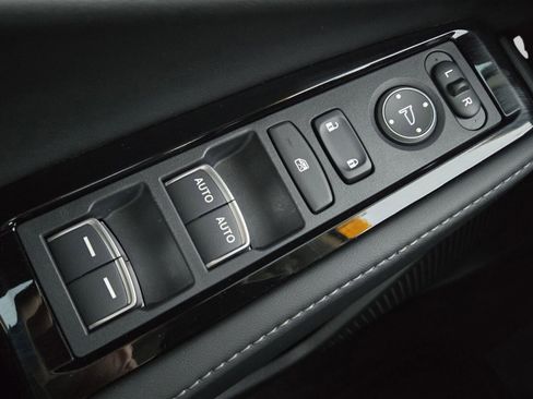 Used 2023 Honda Accord Touring image 32