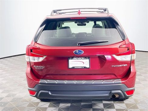 Used 2021 Subaru Forester Premium image 7