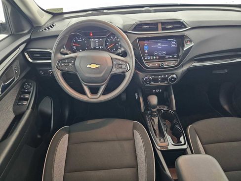 Used 2023 Chevrolet TrailBlazer LT w/ Convenience Package image 18