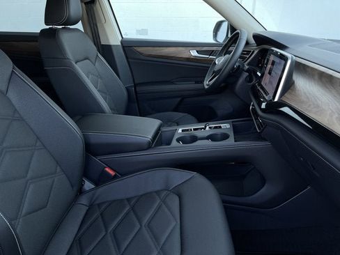 New 2026 Volkswagen Atlas SE image 23