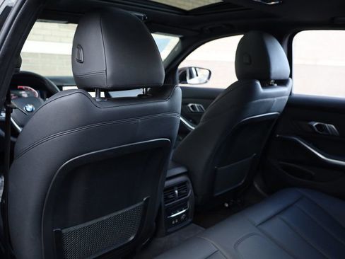 Used 2019 BMW 330i Sedan w/ Convenience Package image 17