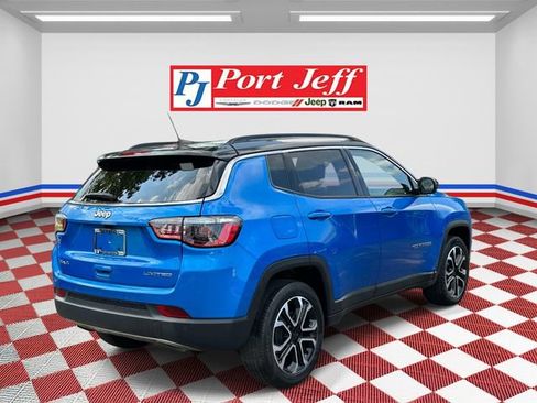 Used 2023 Jeep Compass Limited AWD/4WD image 4