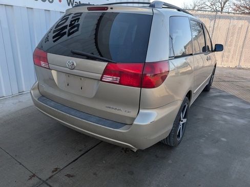 Used 2004 Toyota Sienna CE image 14