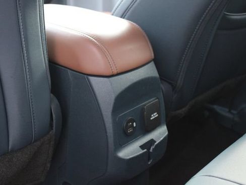 Used 2023 Ford Maverick Lariat w/ Lariat Luxury Package FWD image 22