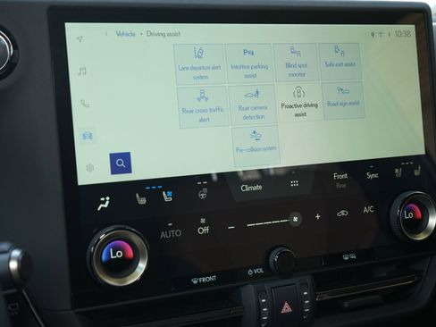 Used 2026 Lexus GX 550 w/ Cold Area Package image 14