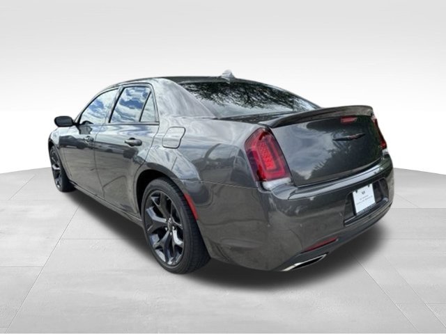 Used 2023 Chrysler 300 S w/ Comfort Group RWD image 4