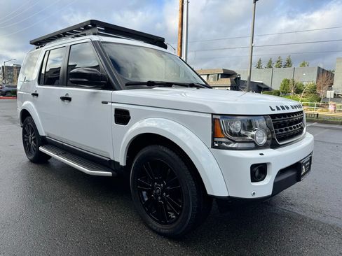 Used 2016 Land Rover LR4 HSE Silver Edition image 2