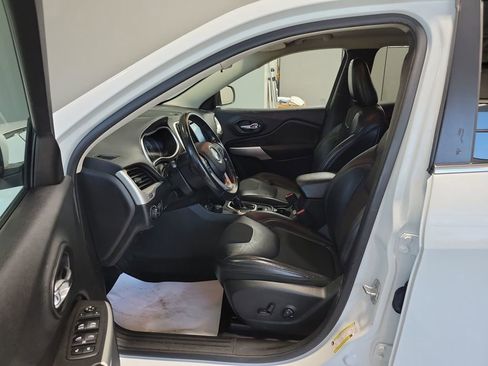 Used 2018 Jeep Cherokee Latitude Plus image 57