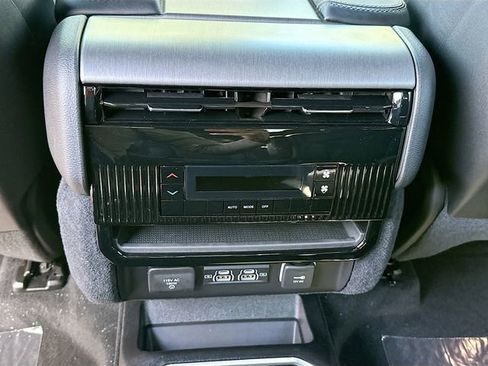 New 2026 Jeep Grand Wagoneer 4WD image 28