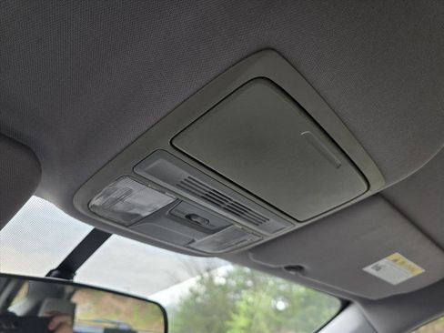 Used 2017 Honda CR-V LX image 23