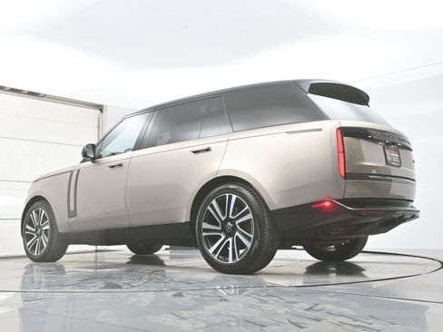 Used 2023 Land Rover Range Rover Long Wheelbase Autobiography image 47