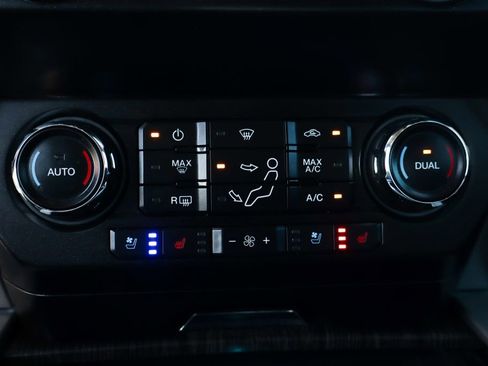 Used 2021 Ford F350 Lariat image 45