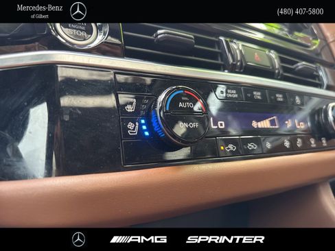 Used 2023 Nissan Pathfinder Platinum w/ Cargo Package image 27