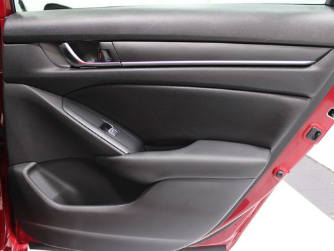 Used 2020 Honda Accord Sport image 19