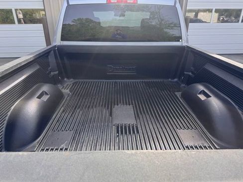 Used 2024 RAM 1500 Tradesman w/ Chrome Appearance Group RWD image 12