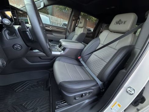 New 2026 Chevrolet Silverado 1500 ZR2 w/ ZR2 Bison Edition AWD/4WD image 19