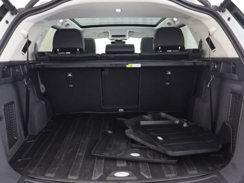 Certified 2025 Land Rover Discovery Sport S AWD/4WD image 19