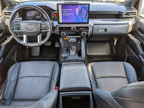 Used 2024 Toyota Tacoma TRD Off-Road w/ TRD Off Road Premium Package AWD/4WD image 5