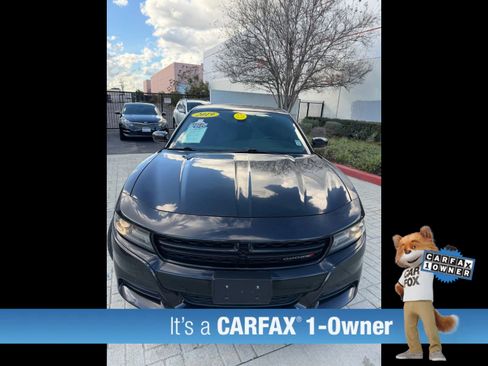 Used 2019 Dodge Charger SXT image 17