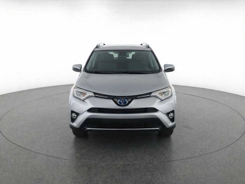 Used 2017 Toyota RAV4 XLE w/ Convenience Package image 3